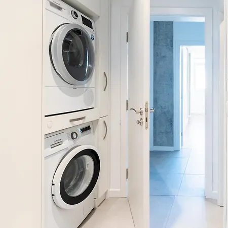 Soho White 2bdr By Rv Апартамент *